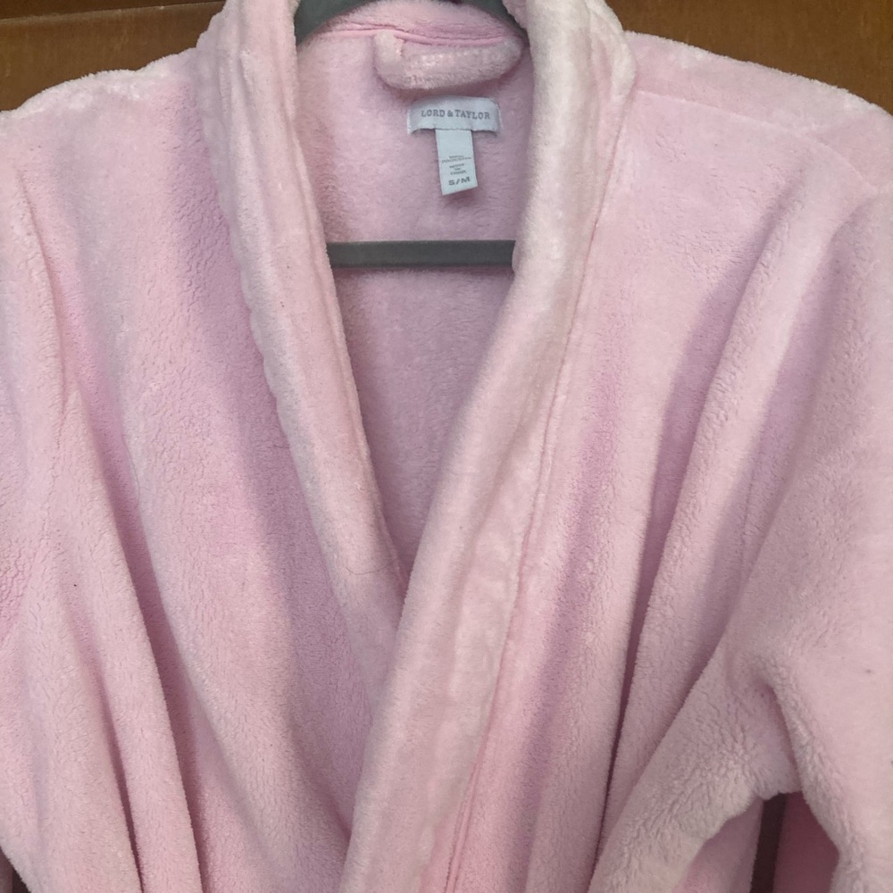 Fleece Cozy Pink Bathrobe - Picture 5 of 5